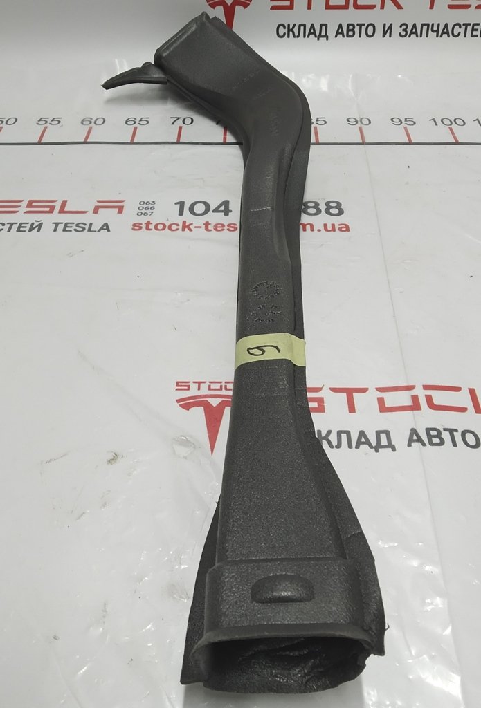 17 환기 시스템의 오른쪽 수평 에어 덕트(PE 폴리에틸렌) Tesla Model X 1090903-00-A